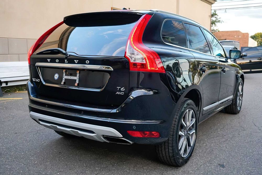 Volvo XC60      2016