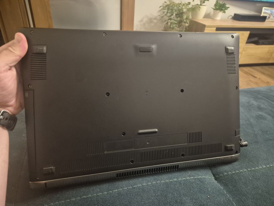 Laptop Acer Aspire V15 Nitro | i5-5200U | 8GB RAM | GeForce 940M | Zasilacz