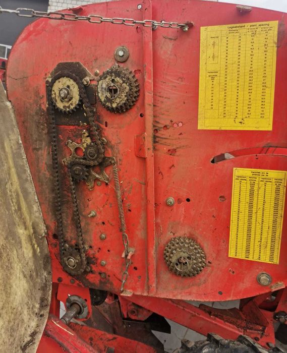 Sadzarka do ziemniaków Grimme GL32B 2002