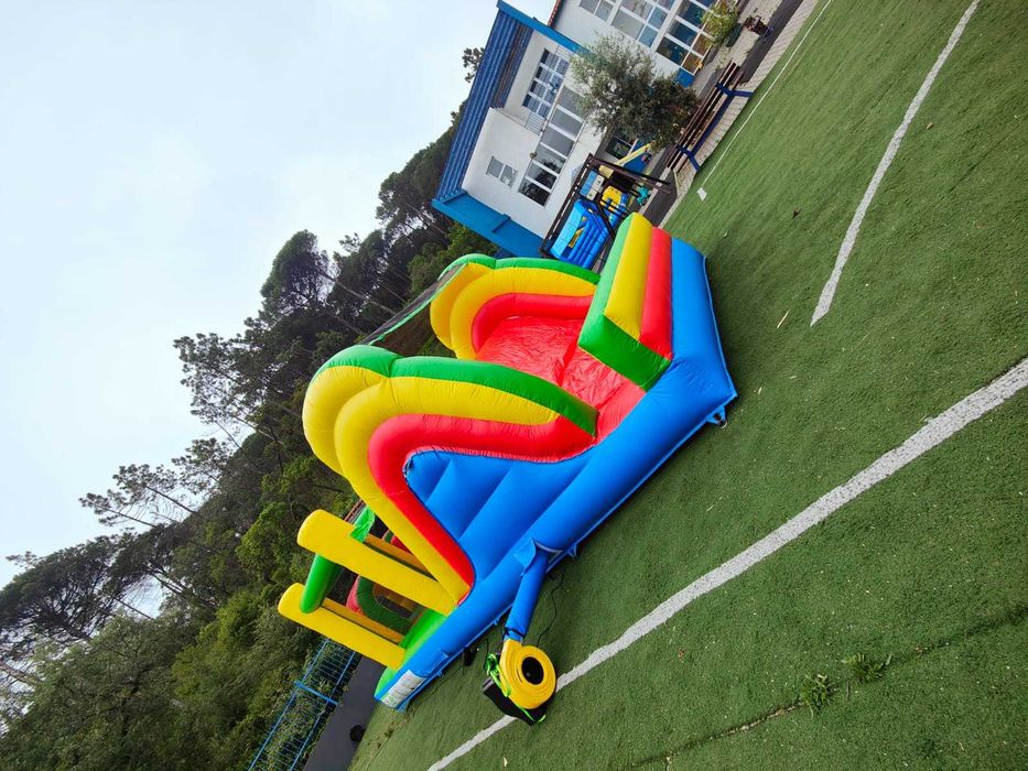 Insufláveis/ Matraquilhos / Mesa Ping Pong / Beer Pong / Entre Outros