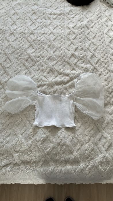 Zara S/36 bialy crop top z bufiastym rekawem romantyczny boho