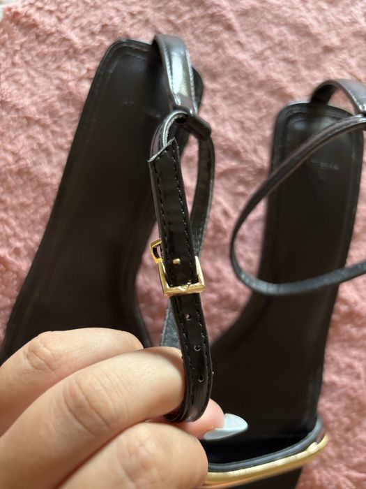 sapatos de salto baixo