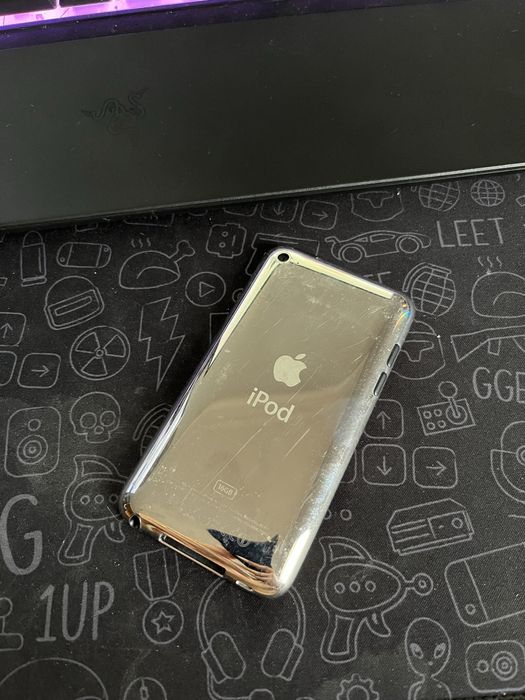 Ipod Touch - A1367 16gb