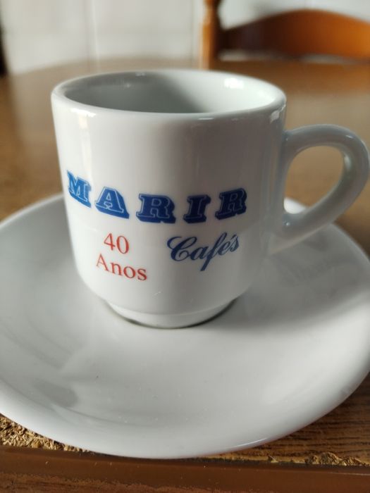 Chávena e pires de coleção