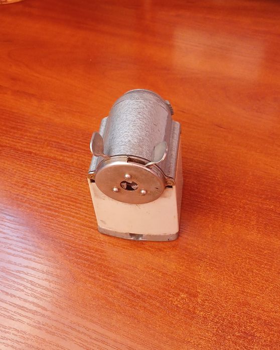 Точилка карандашей.