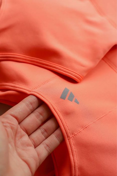 Спортивный топ Adidas