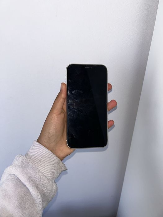 iphone 11 - branco - 64 gb