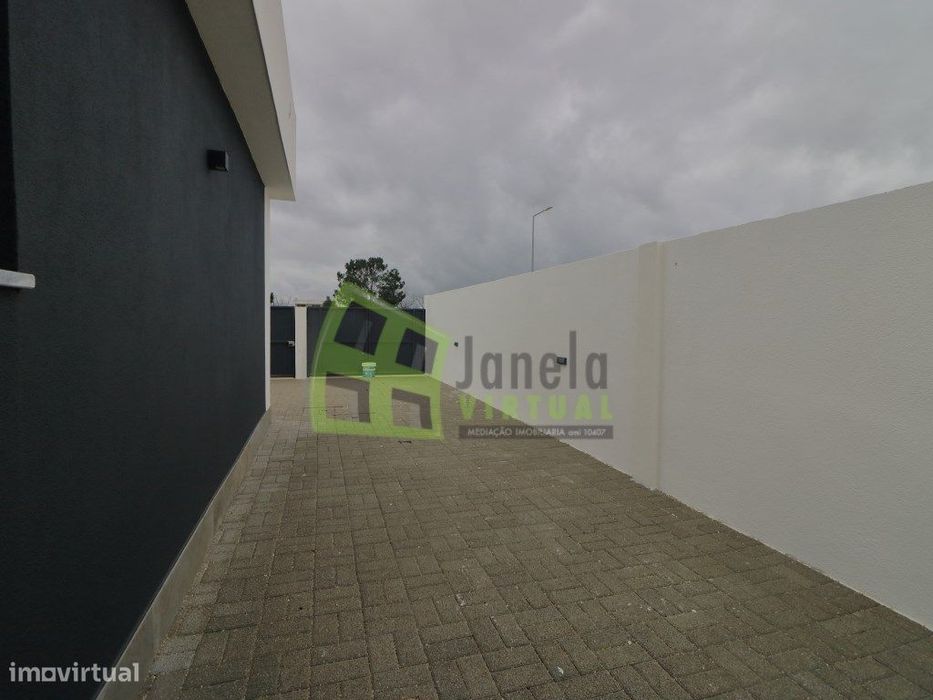Moradia Isolada Térrea T3 com Piscina - Azeitão