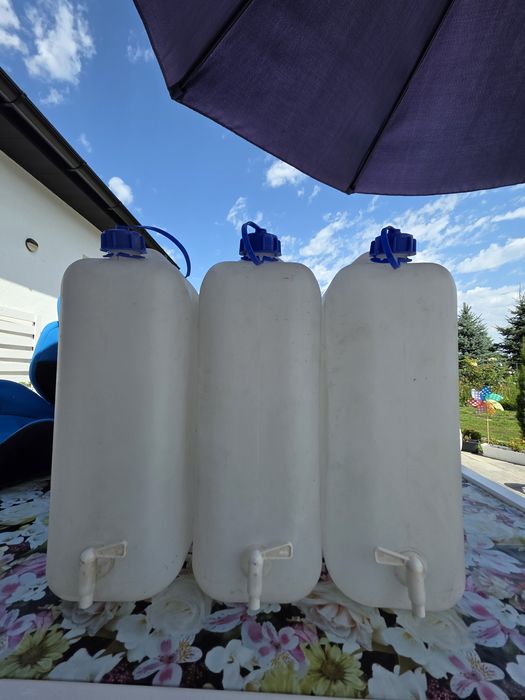 Zbiorniki na wodę pitną 20 L z Kranikiem Nowe