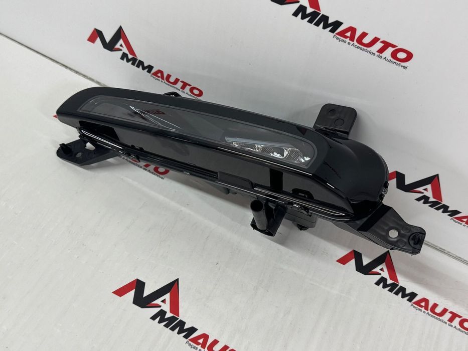 Farol Nevoeiro Esquerdo Range Rover Evoque L538