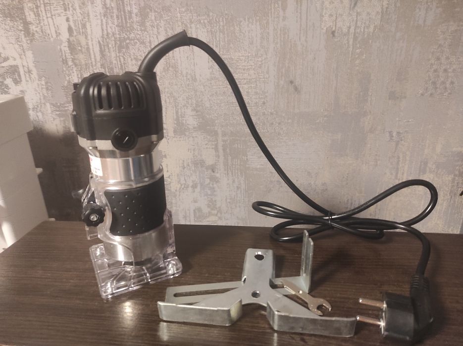 триммер фрезер модели m1p-3701 по дереву кромочний