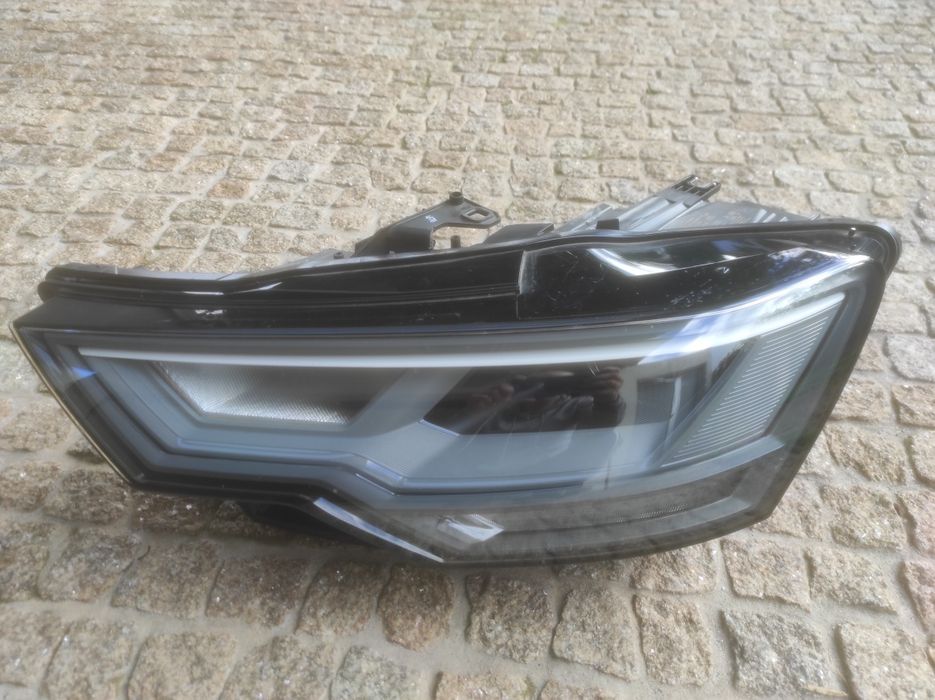 Farol ótica esquerdo Audi A6 Full Led