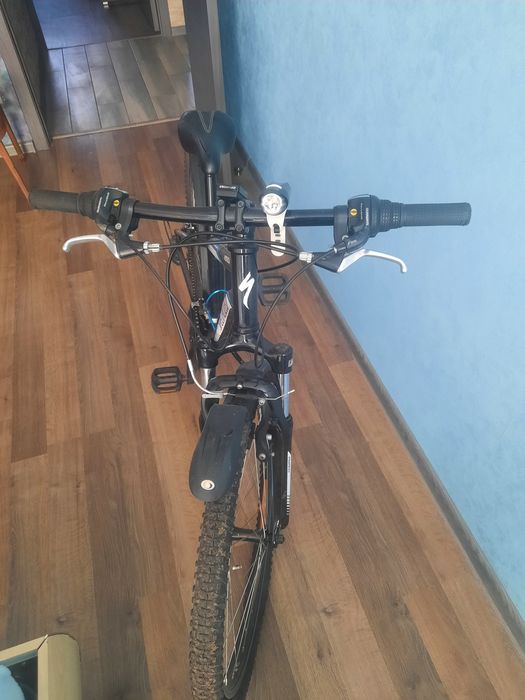 Велосипед.  24" Specialized hotrock