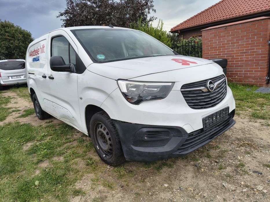 Opel Combo E 2019 1.5cdti  klima ,uszkodzony z Niemiec!