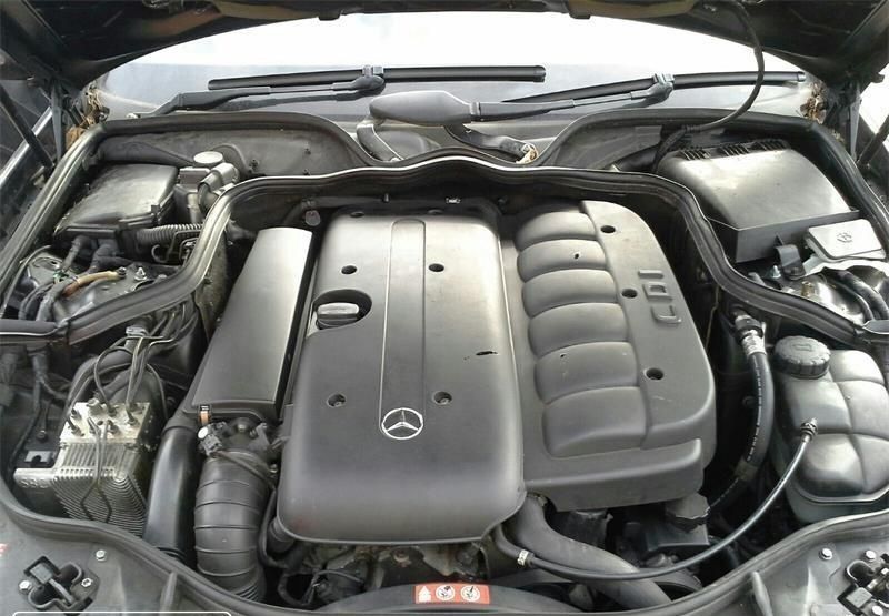 MERCEDES CLASSE E320 W211 AVANTGARDE CDI DE 2004 DISPONÍVEL PARA PEÇAS