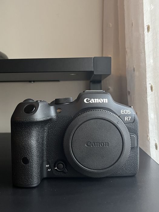 Canon R7 + Lente 18-150 mm + Lente 55-250 mm
