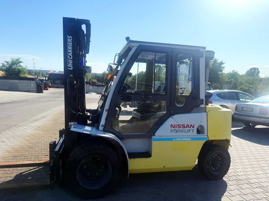 wózek widłowy diesel NISSAN FD40 bliźniacze koła 4000kg 3.70m 2014 rok