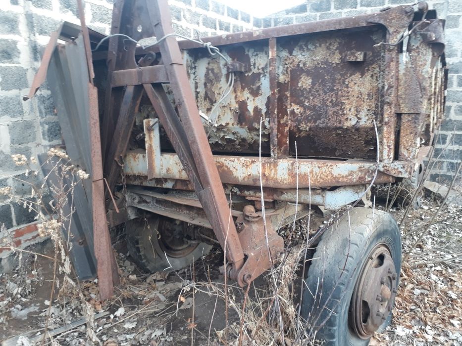 Продам прицеп гкб 819