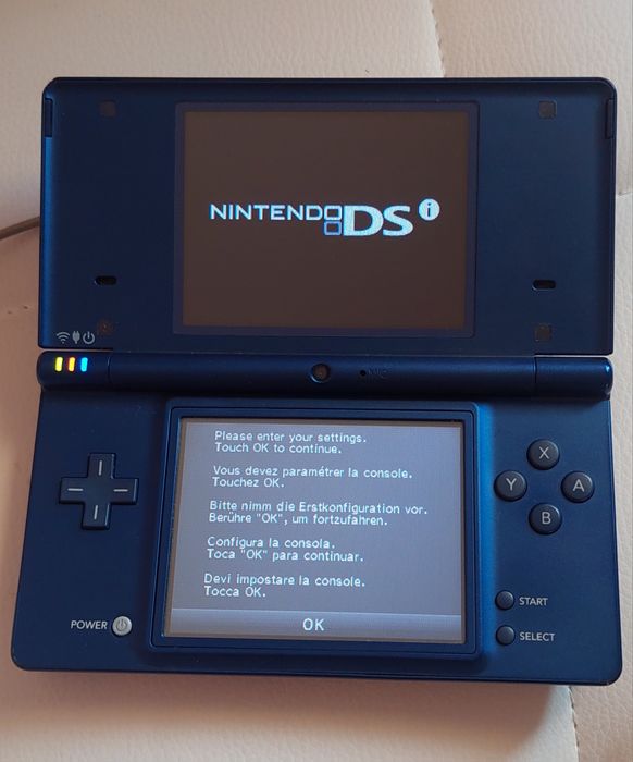 Nintendo Dsi Azul Metálico c/carregador, bolsa, caneta tátil + 7 jogos