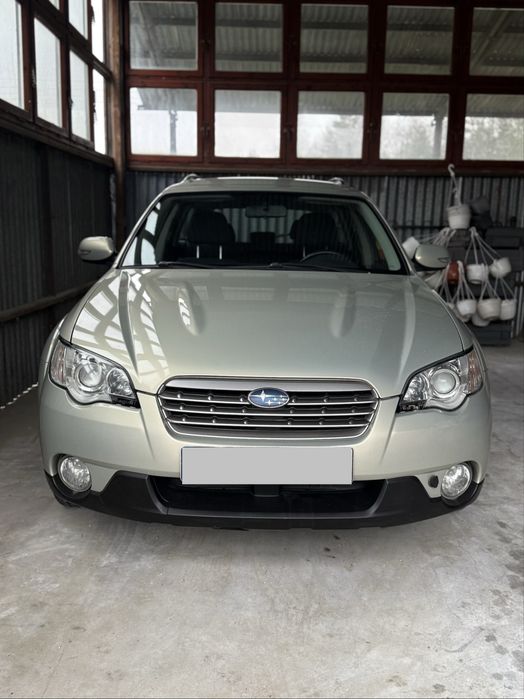 Subaru 4x4 AWD 2.5 automat benzyna  Outback
