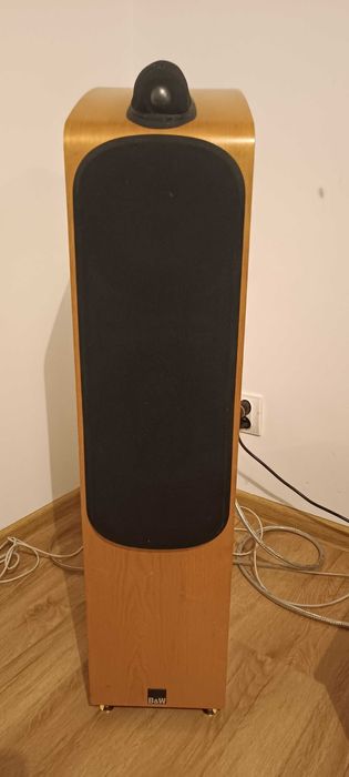 Bowers &Wilkins 704