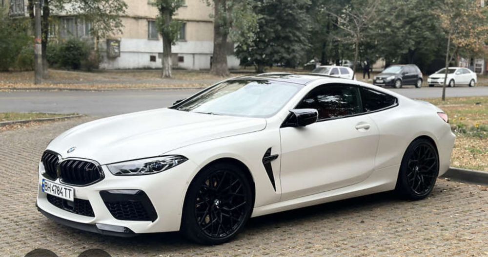 БМВ bmw м8 на розбір  бампер