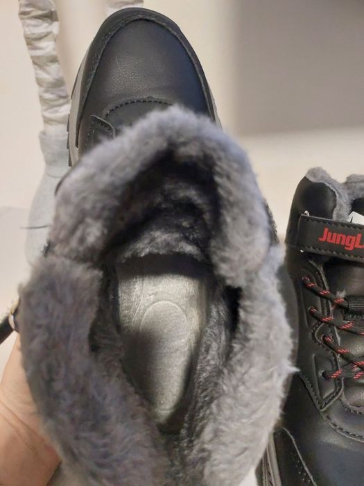 Кросівки черевики зимові