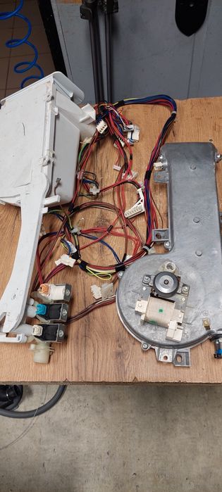 Pralko suszarka części Hotpoint Ariston Aqualtis