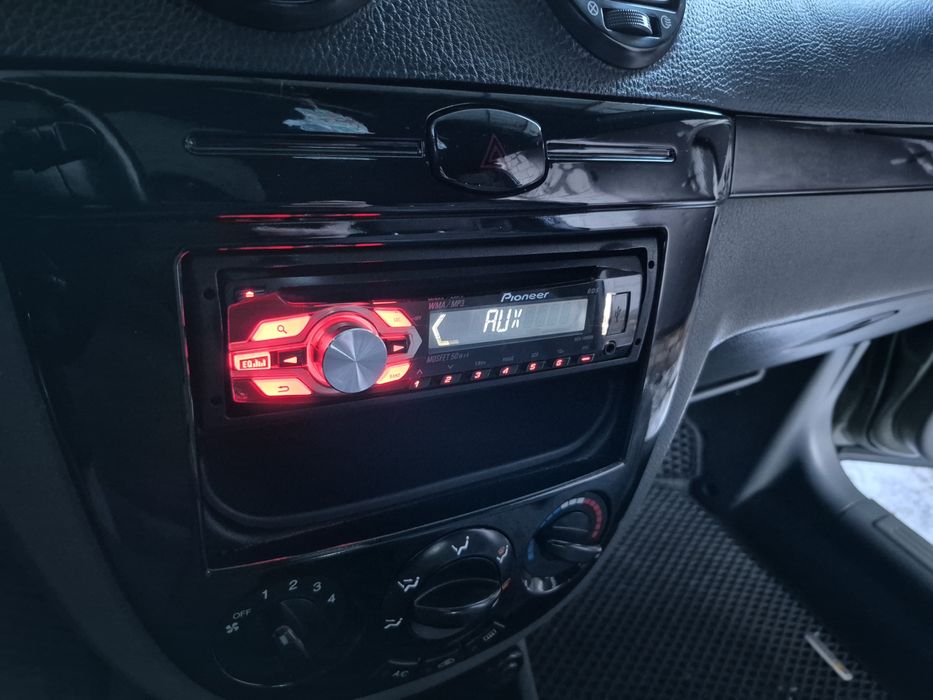 Магнитола Pioneer BT