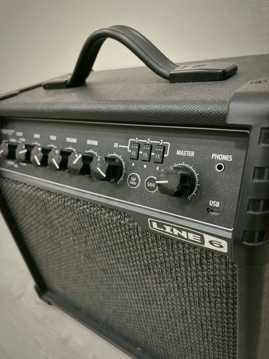 Комбопідсилювач Line 6 Spider V 20 MkII
