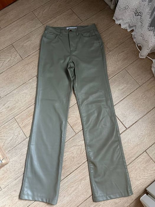 штани шкіряні жіночі Zara 36