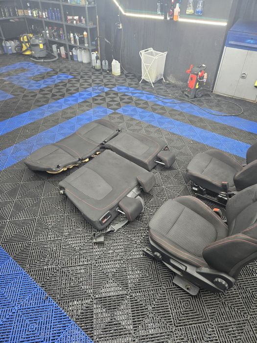 Estofos completos Ford Focus