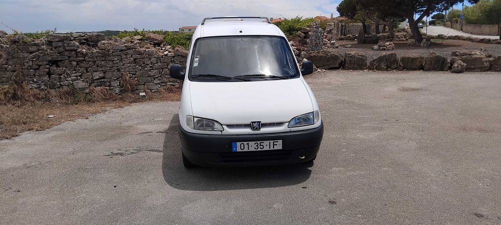 Pegeout  parnter campervan