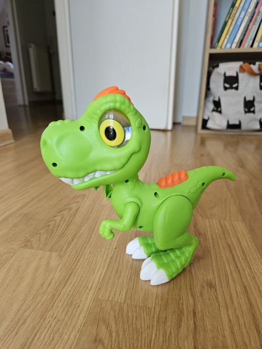 Zabawka dinozaur interaktywna wydaje dźwięki i nagrywa