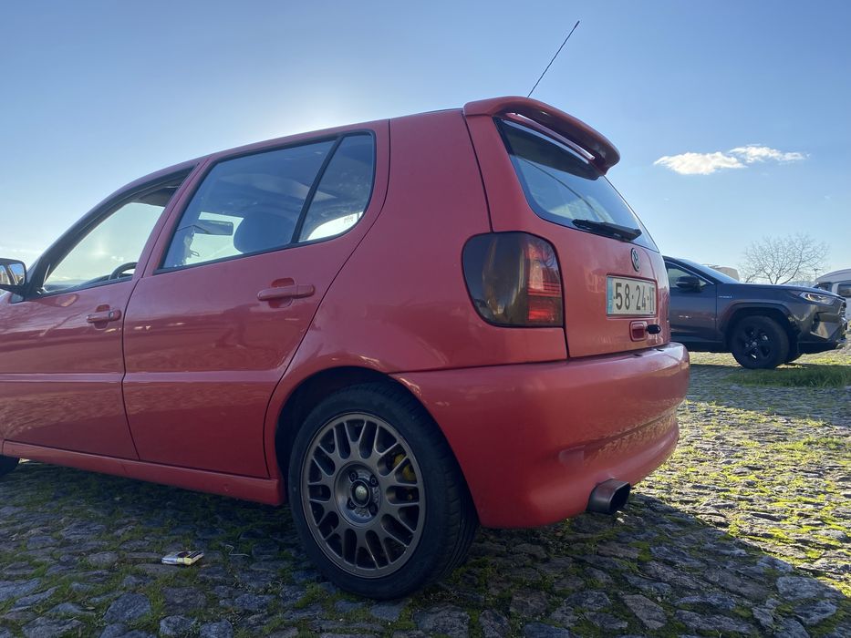 Vendo Volkswagen Polo vermelho