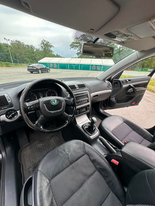 Skoda Octavia  kombi 1.8TSI Klimatronik,Hak  2kpl koł 4×4