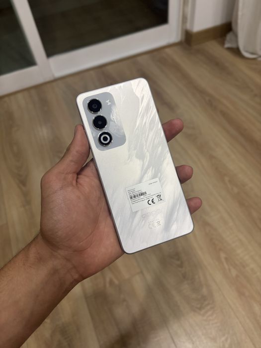 Vendo Oppo A5m nunca usado, em estado impecável.