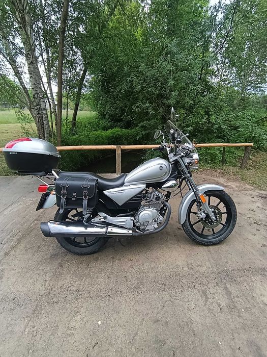 Yamaha YBR125 Custom