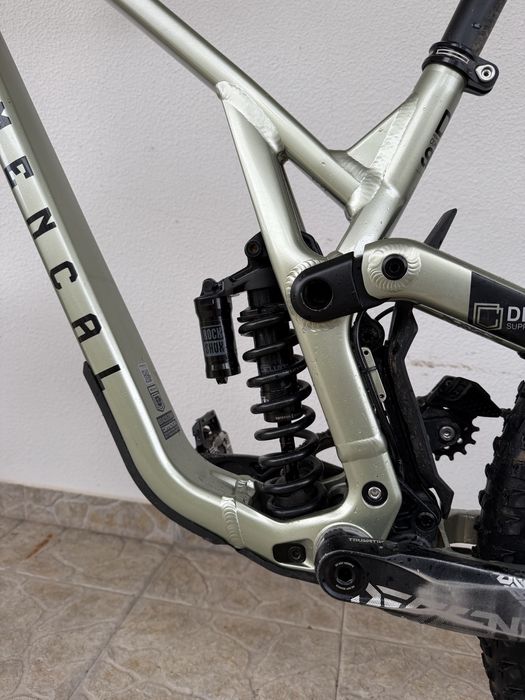 Commencal supreme v5