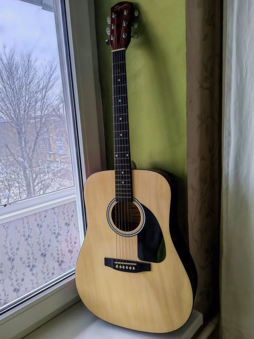 Акустична гітара Fender Squier SA-105 з водонепроникним чохлом