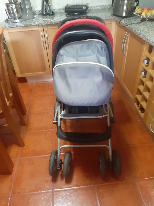 Carrinho de bebé Pierre Cardin