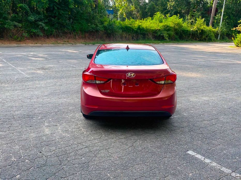 Hyundai Elantra Limited      2015