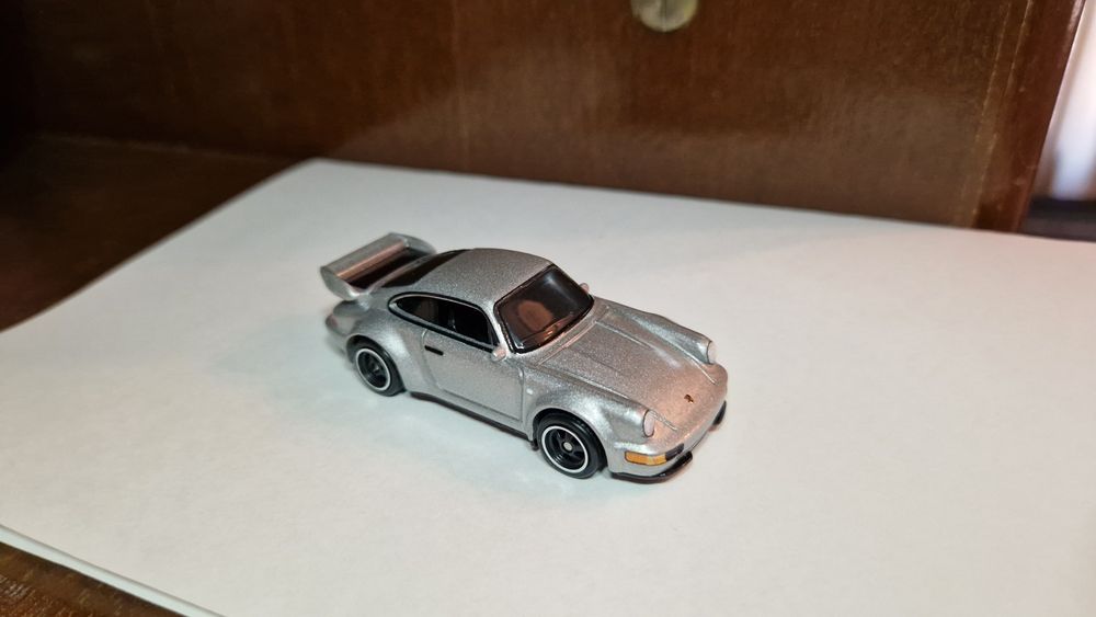 Hot Wheels Porsche 911 Carrera RS 3.8 Fast and Furious