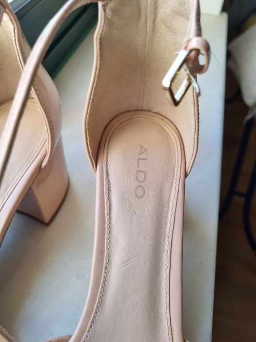 Sandálias Aldo nude