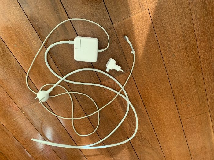 MacBook Air 13.3'' (2015) + HENGE DOCK