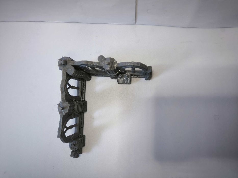 Gotycka ruina narożnik sci-fi / wargaming diorama makieta