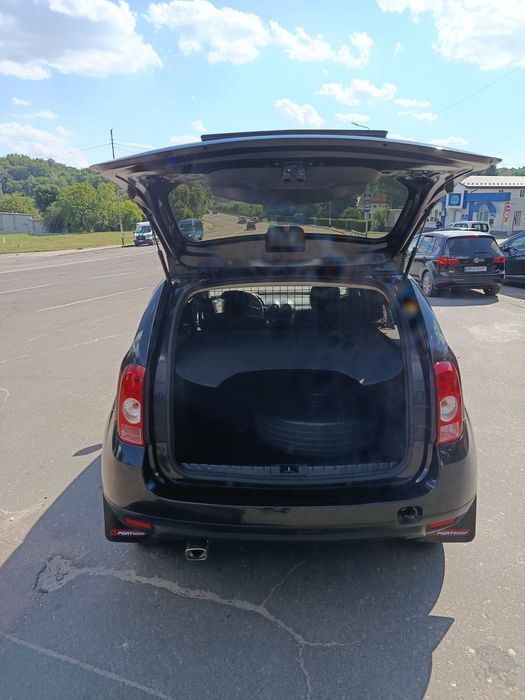 Dacia duster 10 рік