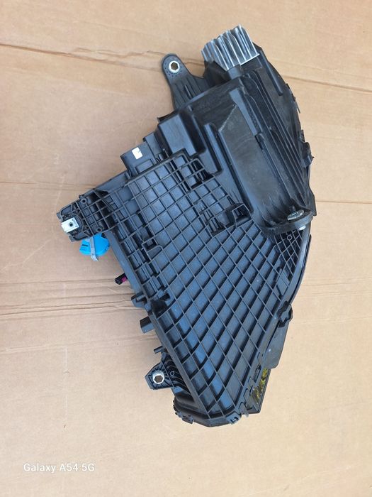 Фара Mercedes-Benz EQS X296 W296