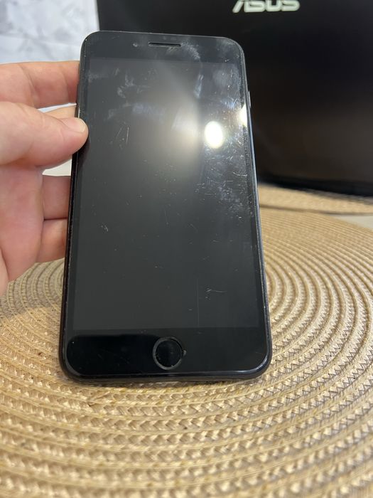 iPhone 7 plus на 128 gb робочий , батерея 95%