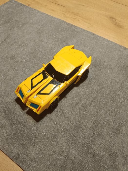 Transformers hasbro bumblebee